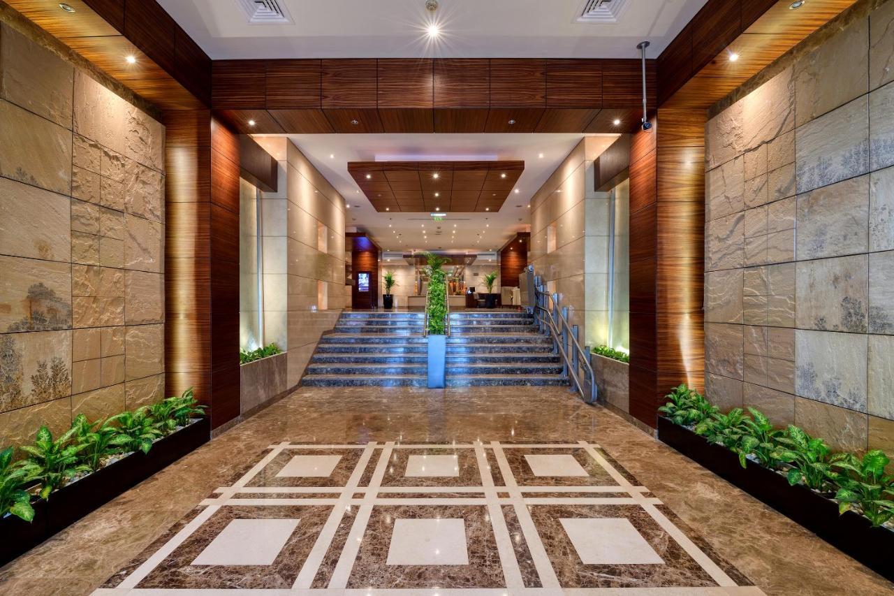 Majestic City Retreat Hotel Dubai Dış mekan fotoğraf