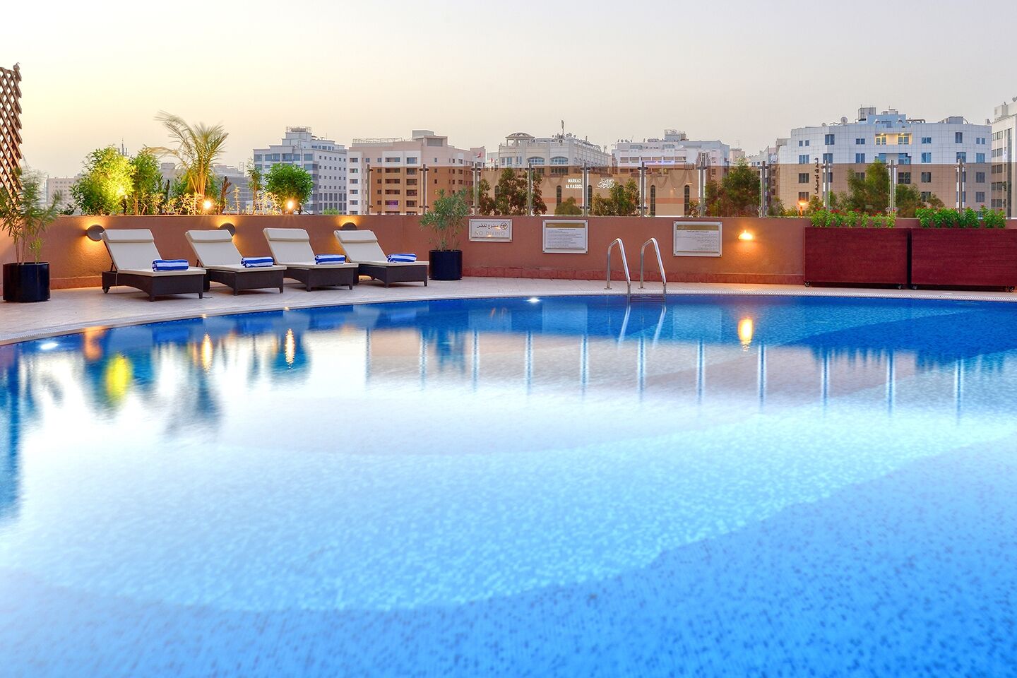 Majestic City Retreat Hotel Dubai Dış mekan fotoğraf
